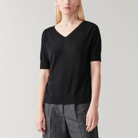 COS Tops - NWT COS Black Cotton/Silk Blend Knit V-Neck Top XS